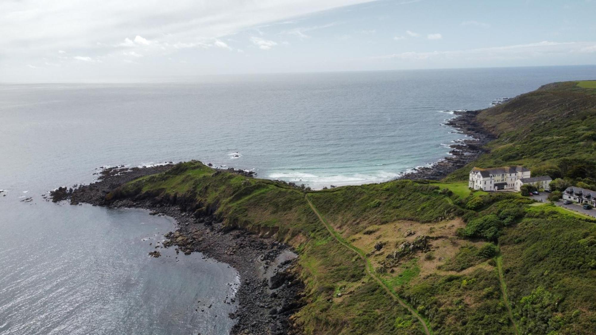Journeys End With Stunning Sea Views From The Headland Villa Coverack Exterior photo