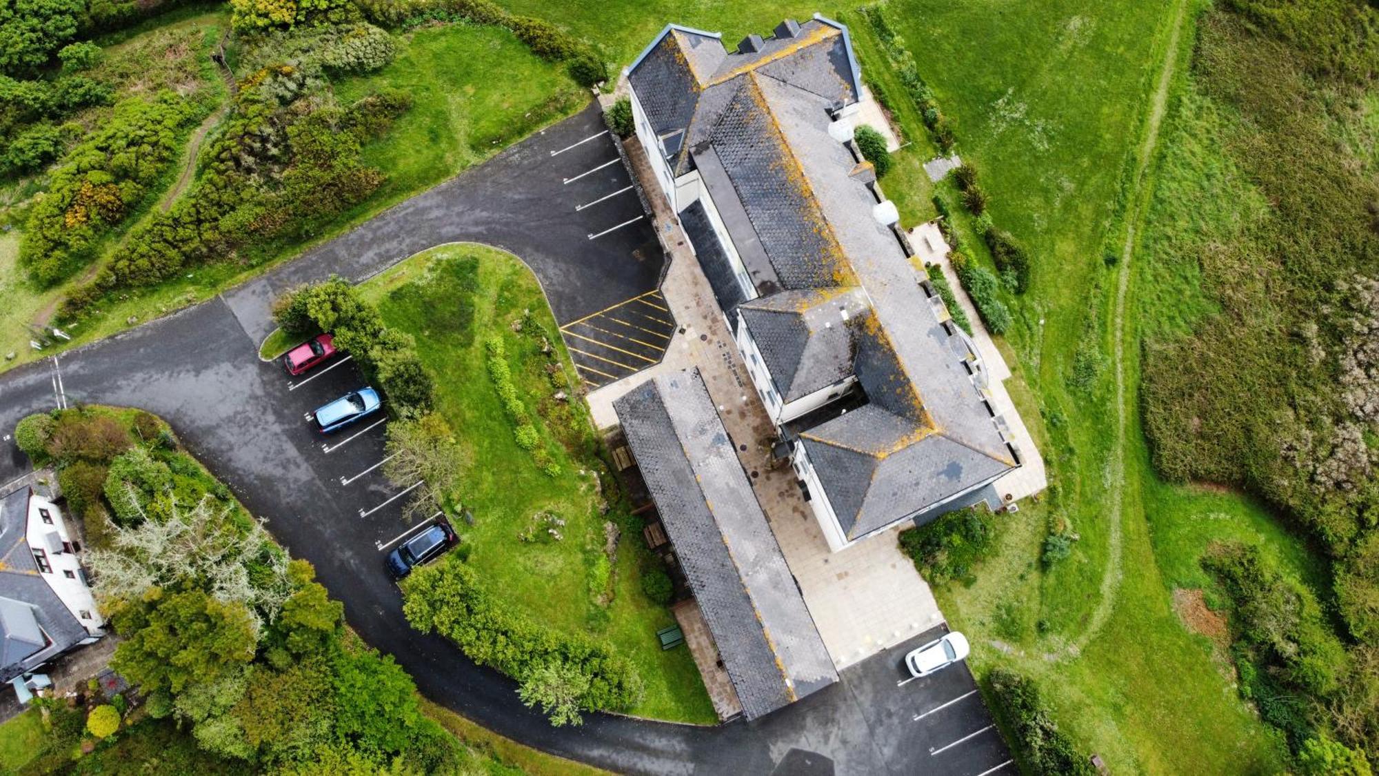 Journeys End With Stunning Sea Views From The Headland Villa Coverack Exterior photo