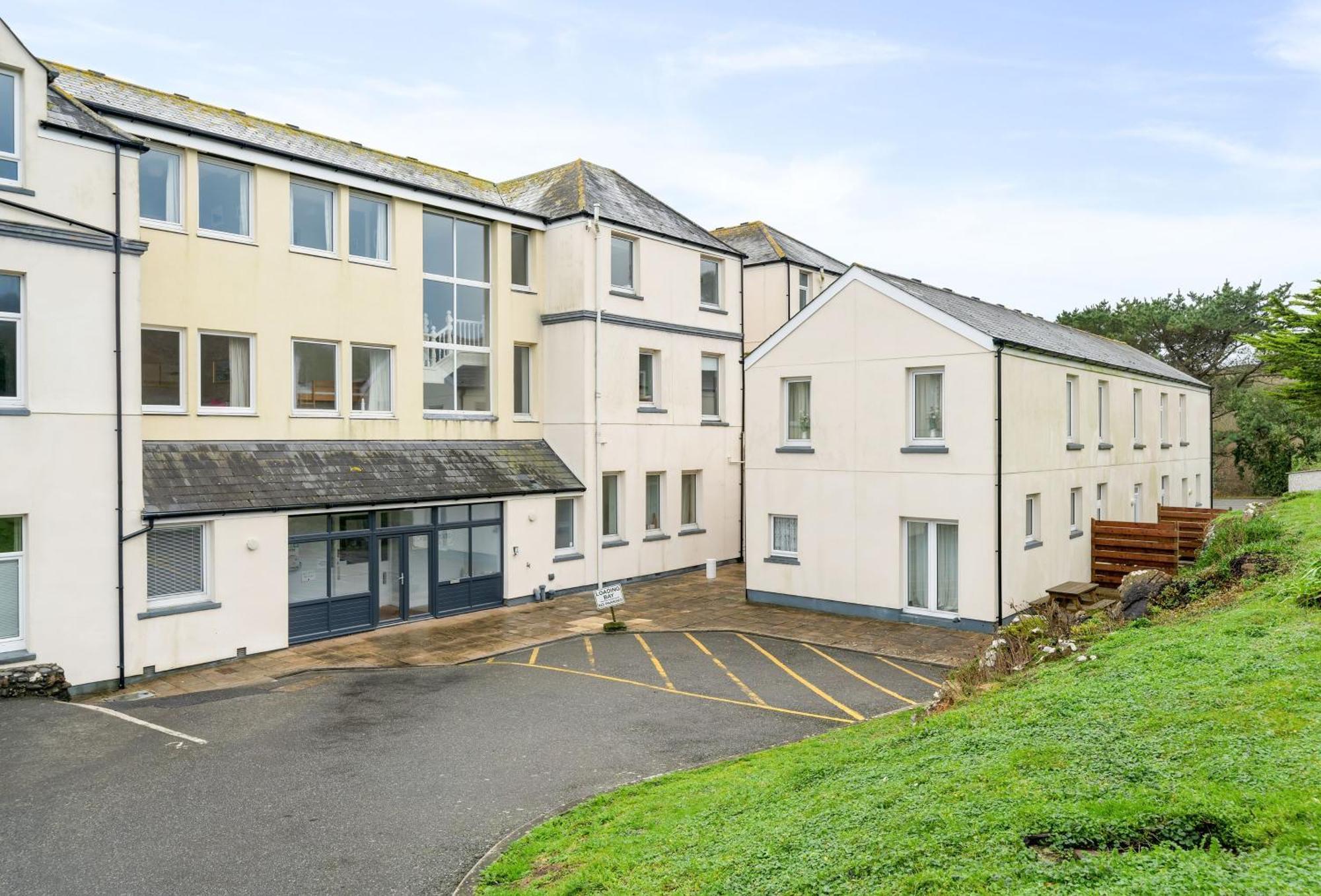 Journeys End With Stunning Sea Views From The Headland Villa Coverack Exterior photo